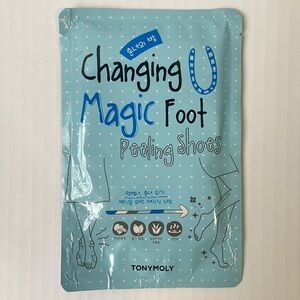 TONYMOLY's Changing U Magic Foot Peeling Shoes